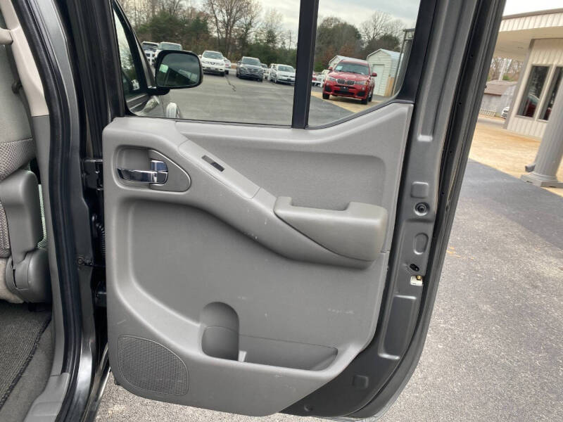 2008 Nissan Frontier SE V6