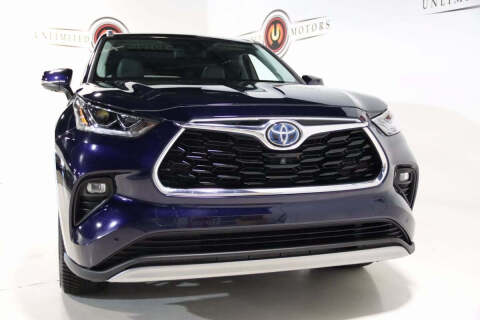 2021 Toyota Highlander Hybrid Platinum