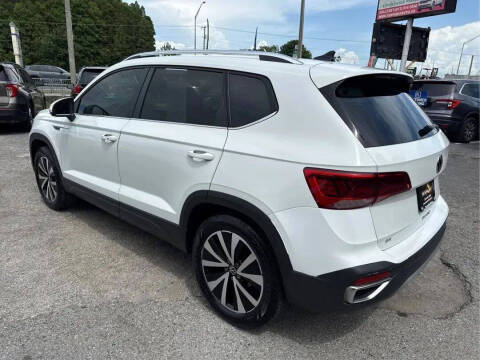 2023 Volkswagen Taos SE