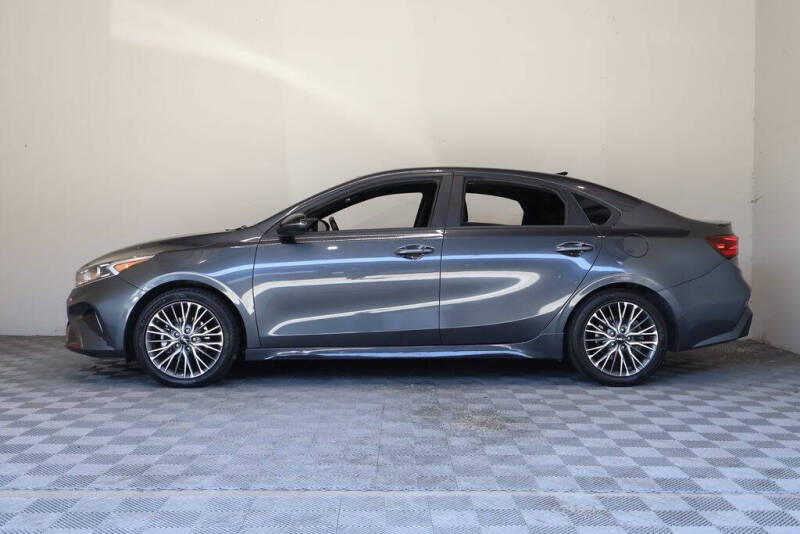 2022 Kia Forte GT Line