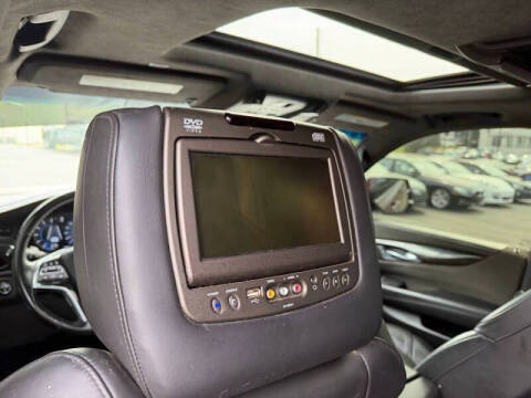 2019 Cadillac Escalade Platinum