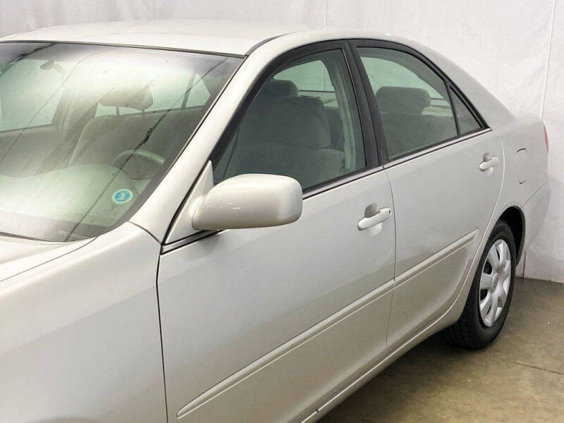 2004 Toyota Camry