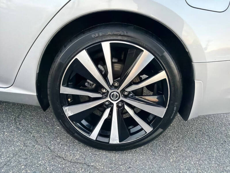 2021 Nissan Altima 2.5 SR