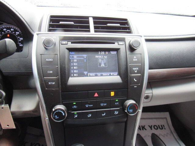 2017 Toyota Camry LE