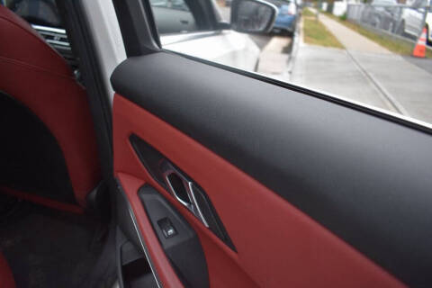 2024 BMW 3 Series 330i