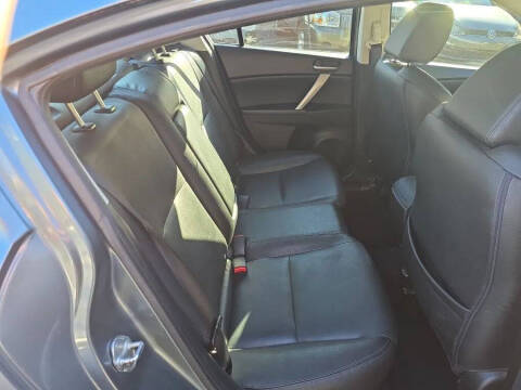 2013 Mazda MAZDA3 i Grand Touring