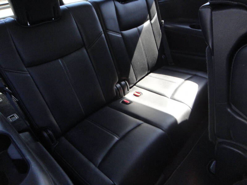 2018 Nissan Pathfinder SL