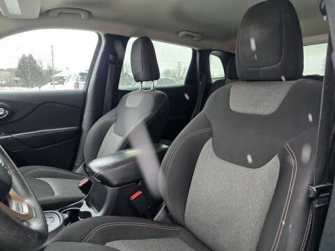 2014 Jeep Cherokee Sport