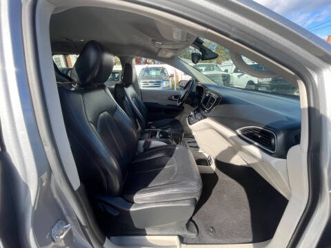 2018 Chrysler Pacifica Touring L