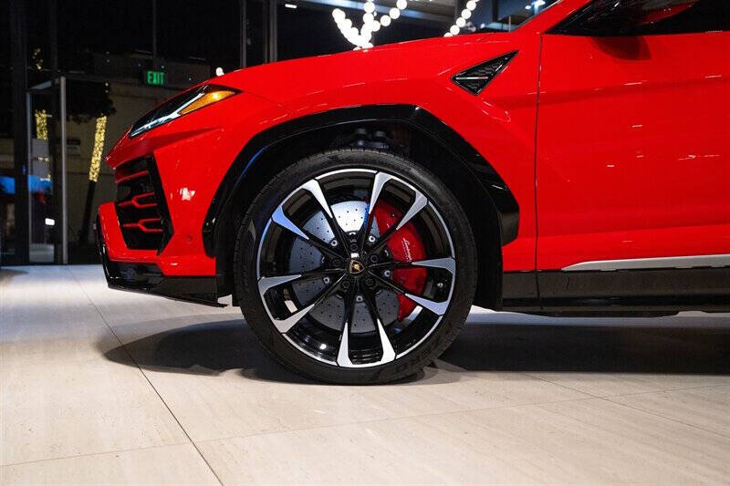 2019 Lamborghini Urus
