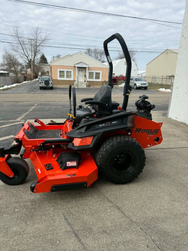 2026 Bad Boy Mowers ROGUE 72"