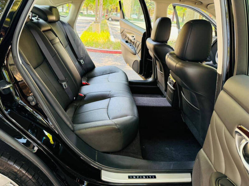 2015 Infiniti Q70L 3.7