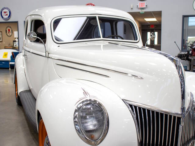 1939 Ford Deluxe