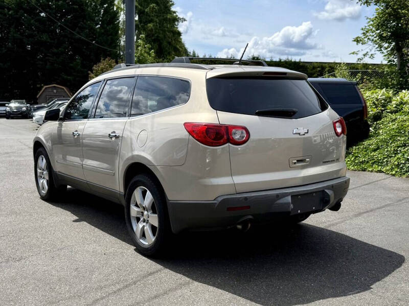 2010 Chevrolet Traverse LTZ