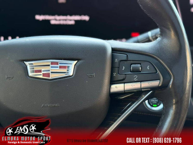 2021 Cadillac Escalade Sport