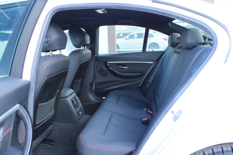 2017 BMW 3 Series 330i