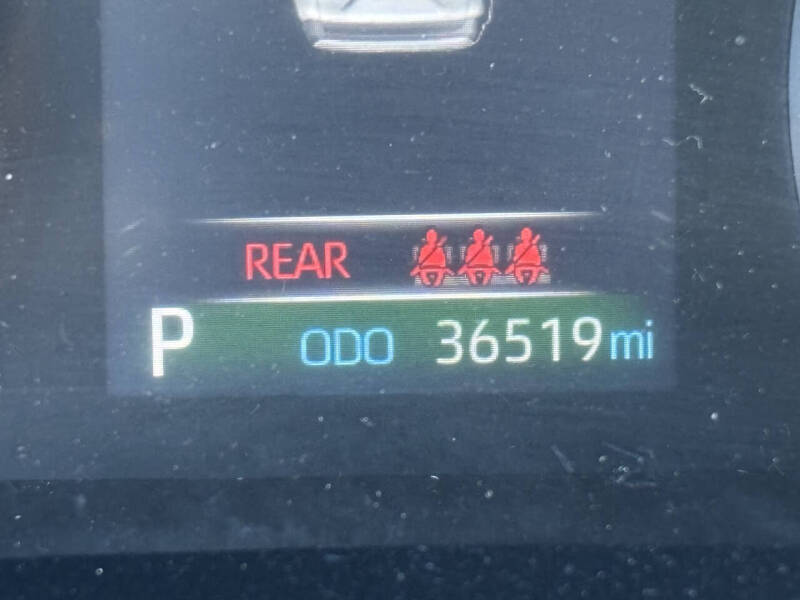 2022 Toyota RAV4 LE