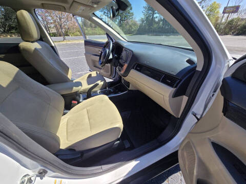 2018 Mitsubishi Outlander SE