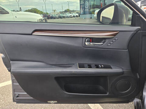 2017 Lexus ES 350
