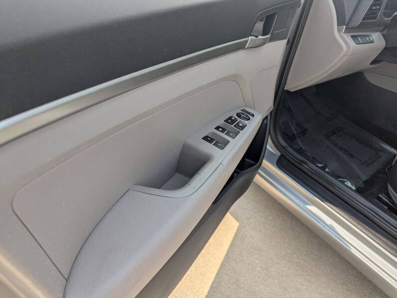 2020 Hyundai Elantra