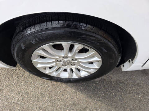 2012 Toyota Sienna XLE 8-Passenger
