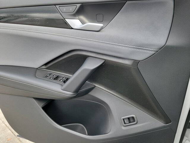 2025 Volkswagen Tiguan SE