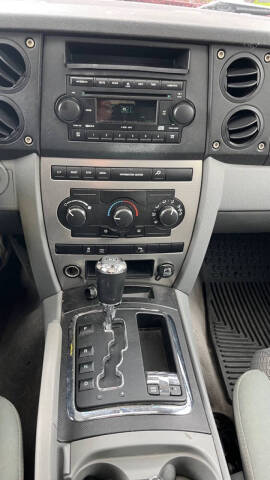 2007 Jeep Commander Sport