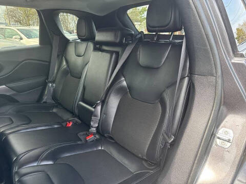 2020 Jeep Cherokee Latitude Lux