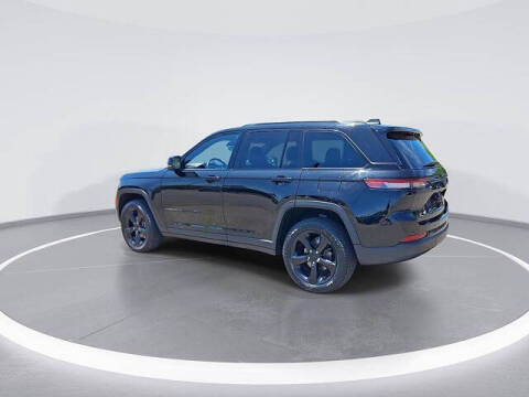 2022 Jeep Grand Cherokee Altitude