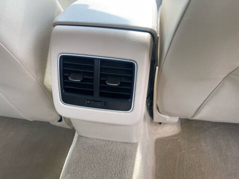 2013 Volkswagen Passat TDI SEL Premium