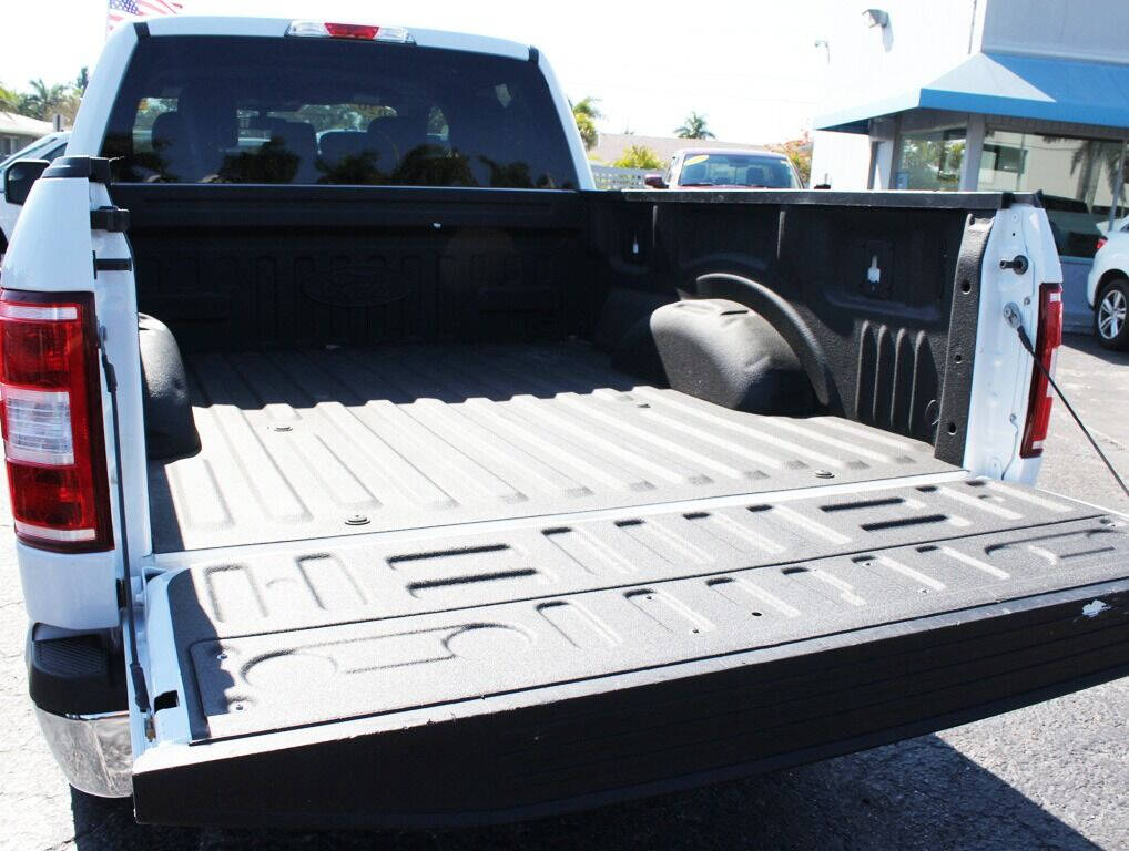 2020 Ford F-150  - $36,595