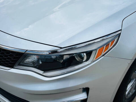 2018 Kia Optima LX