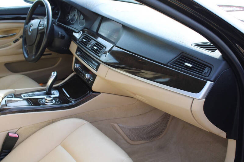 2011 BMW 5 Series 535i