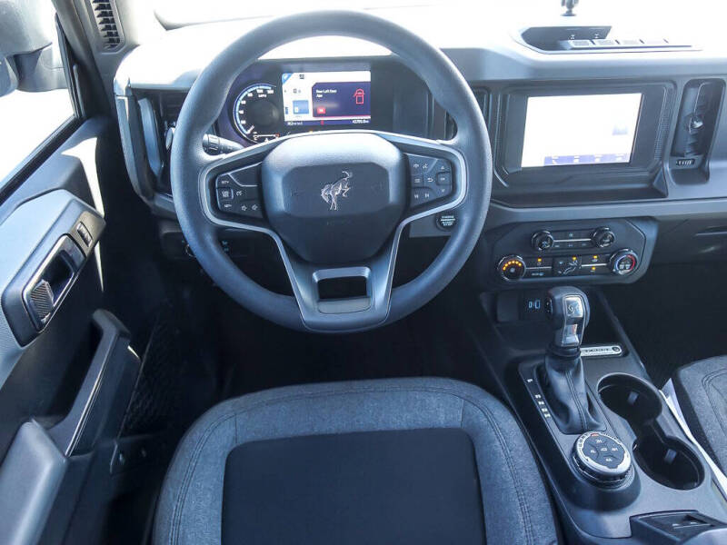 2022 Ford Bronco Base Advanced