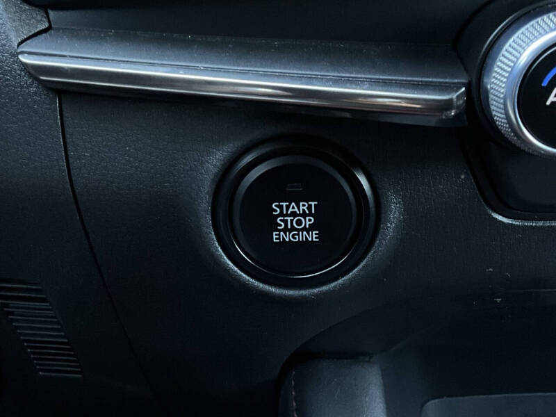 2025 Mazda Mazda3 Sedan 2.5 S Carbon Edition