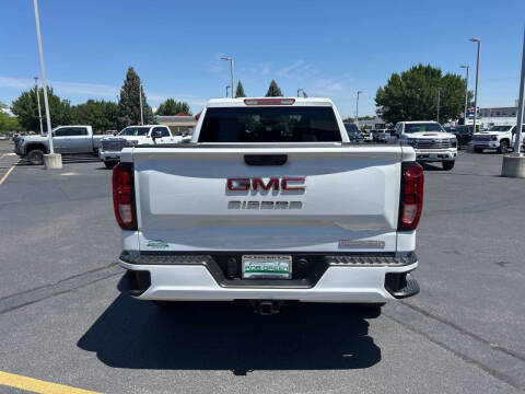 2025 GMC Sierra 1500 Elevation Standard