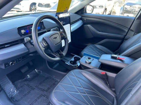 2023 Ford Mustang Mach-E Select