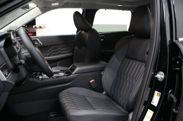 2025 Mitsubishi Outlander SEL