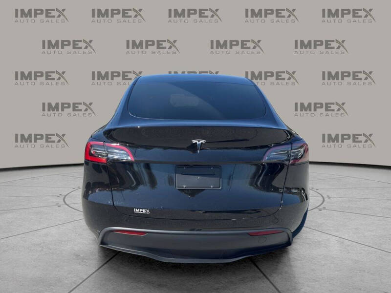 2025 Tesla Model Y Long Range