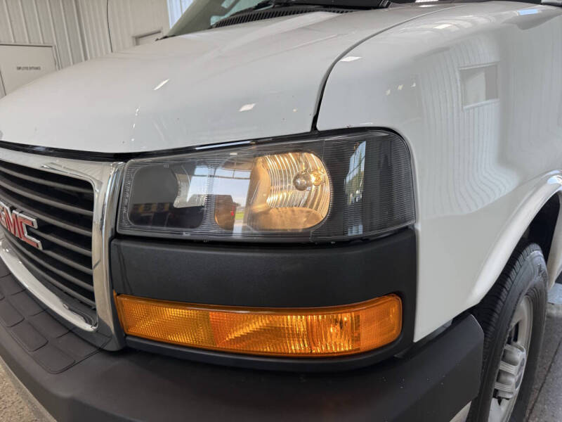 2023 GMC Savana 2500