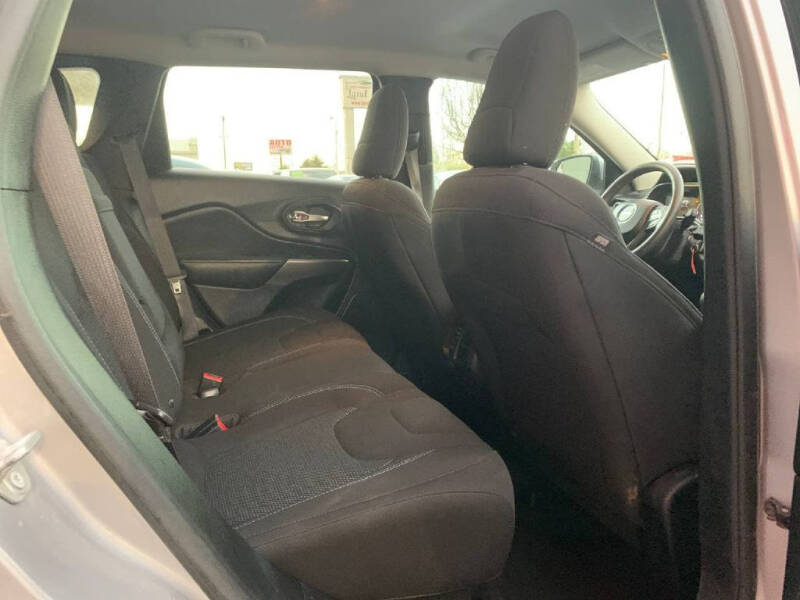 2019 Jeep Cherokee Latitude