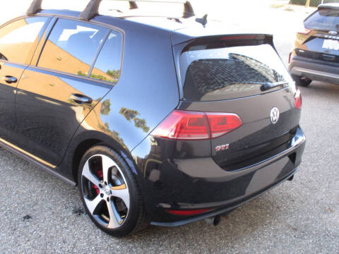 2017 Volkswagen Golf GTI SE