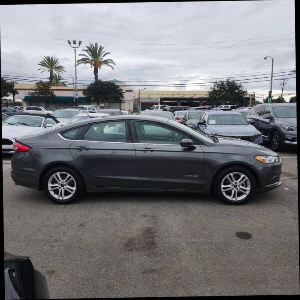 2018 Ford Fusion Hybrid SE