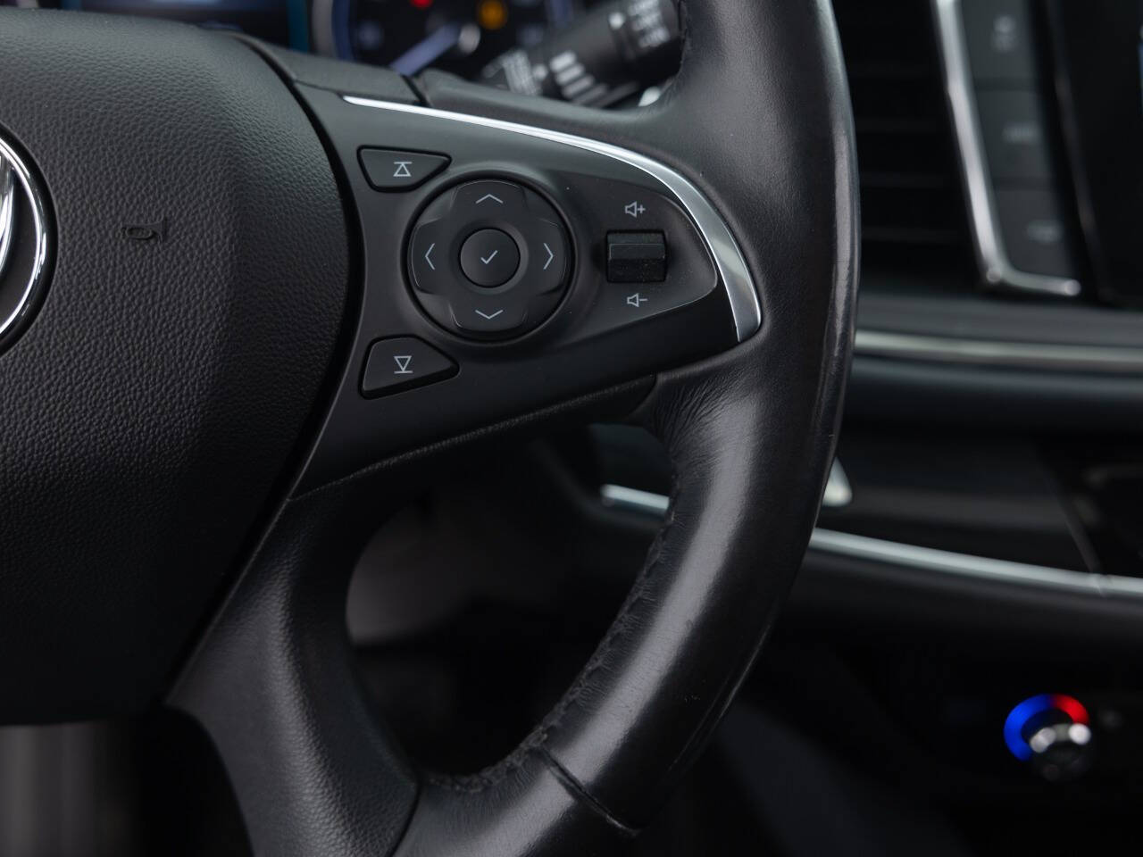 Used Car 2018 Buick Enclave  Essence 4x4 4dr Crossover For Sale Under $15,000 In Coal City, Illinois