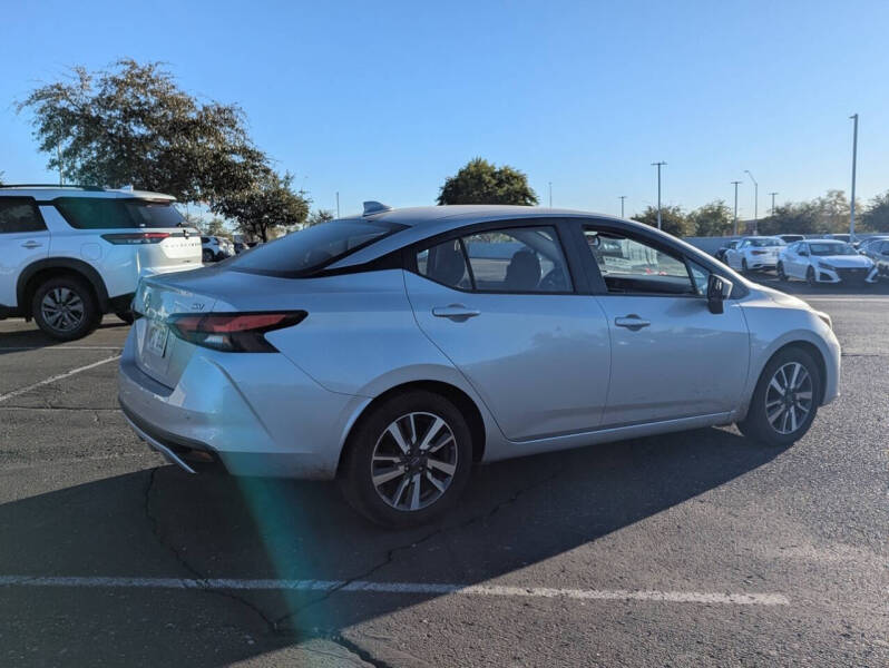 2023 Nissan Versa SV