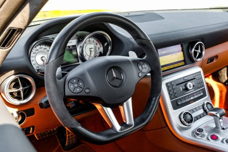 2011 Mercedes-Benz SLS AMG