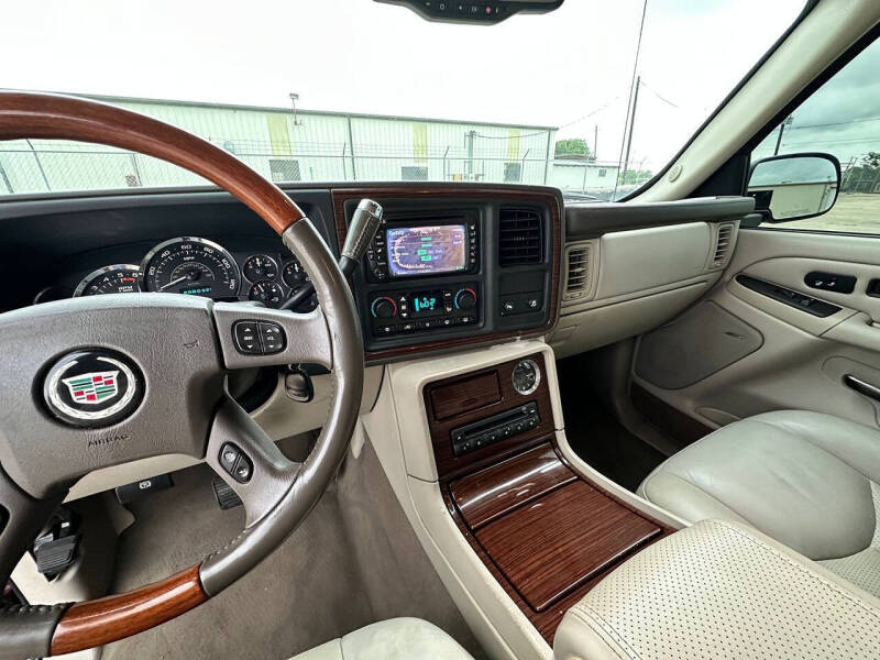 2004 Cadillac Escalade EXT