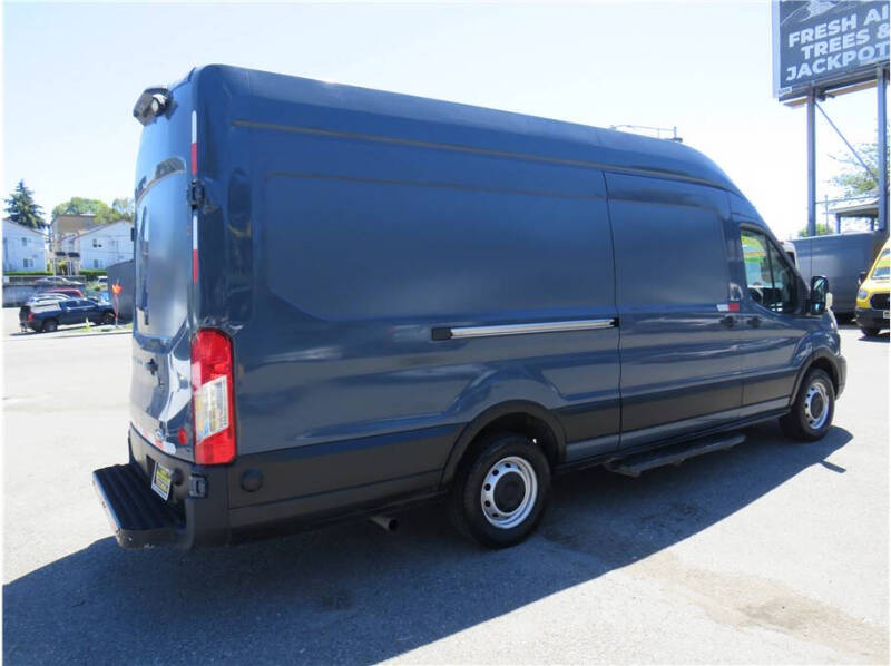 2020 Ford Transit 250