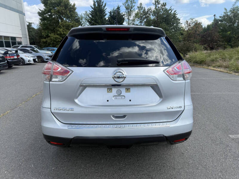 2016 Nissan Rogue SV