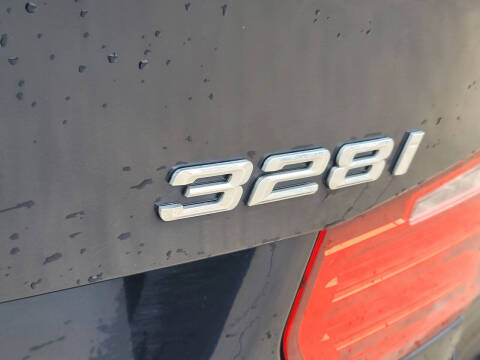 2015 BMW 3 Series 328i